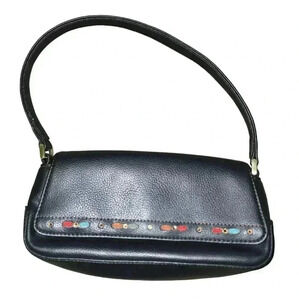Super cute small Liz Claiborne purse. Good condition.